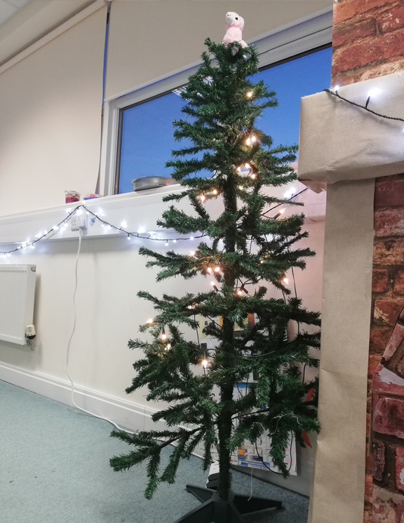office-christmas-tree